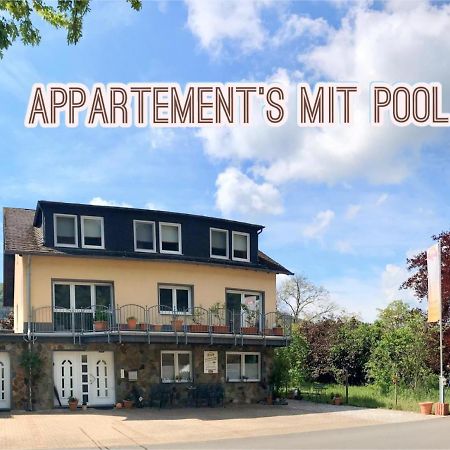 Residenz Moselzauber - Ferienwohnungen Mit Pool Landschaft แอนสท์ ภายนอก รูปภาพ